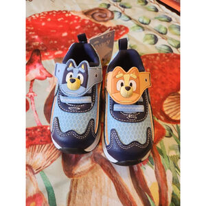 Baby Bluey Blue and Orange Light-Up Sneakers Size 7